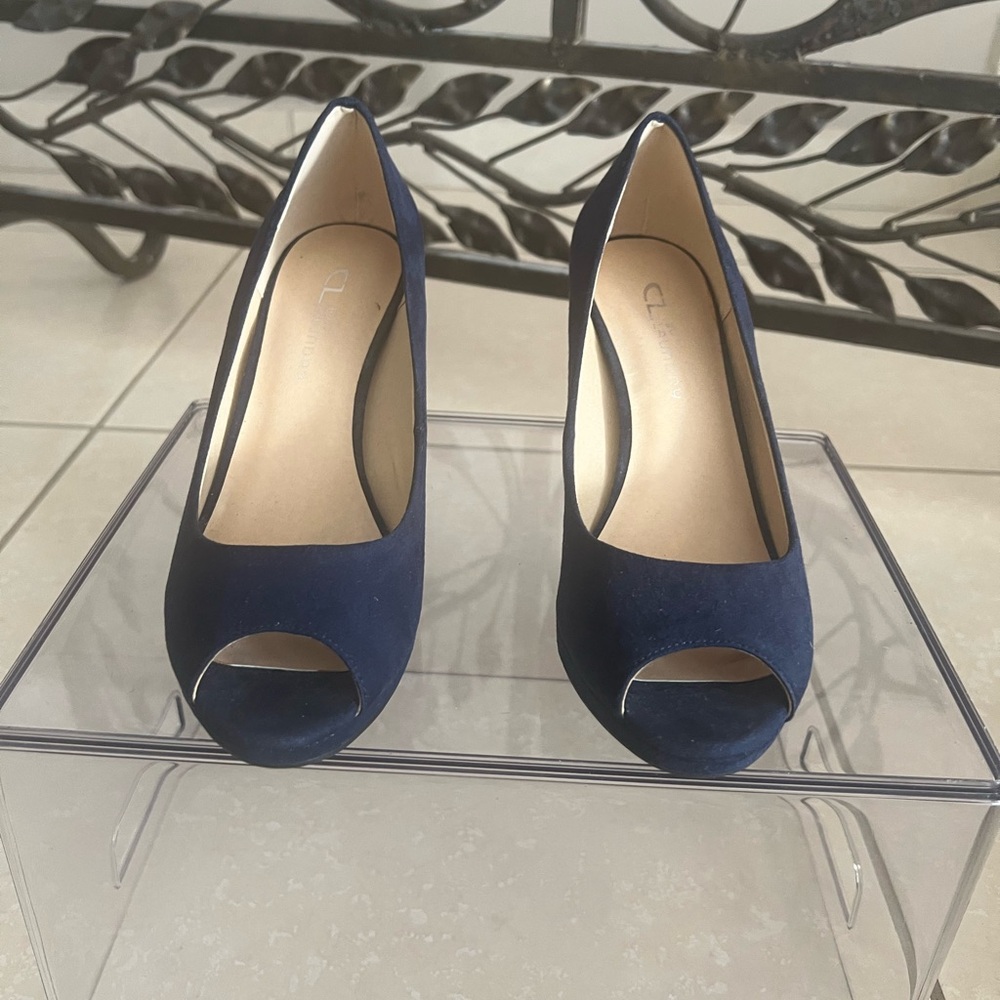 CL by Laundry New Elegant Navy Peep-Toe Heels